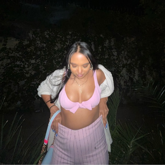 Meet your Posher, Meagan - Picture 1 of 4